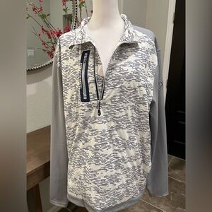 Peter Millar Gray and White Quarter-Zip Pullover men’s size Large